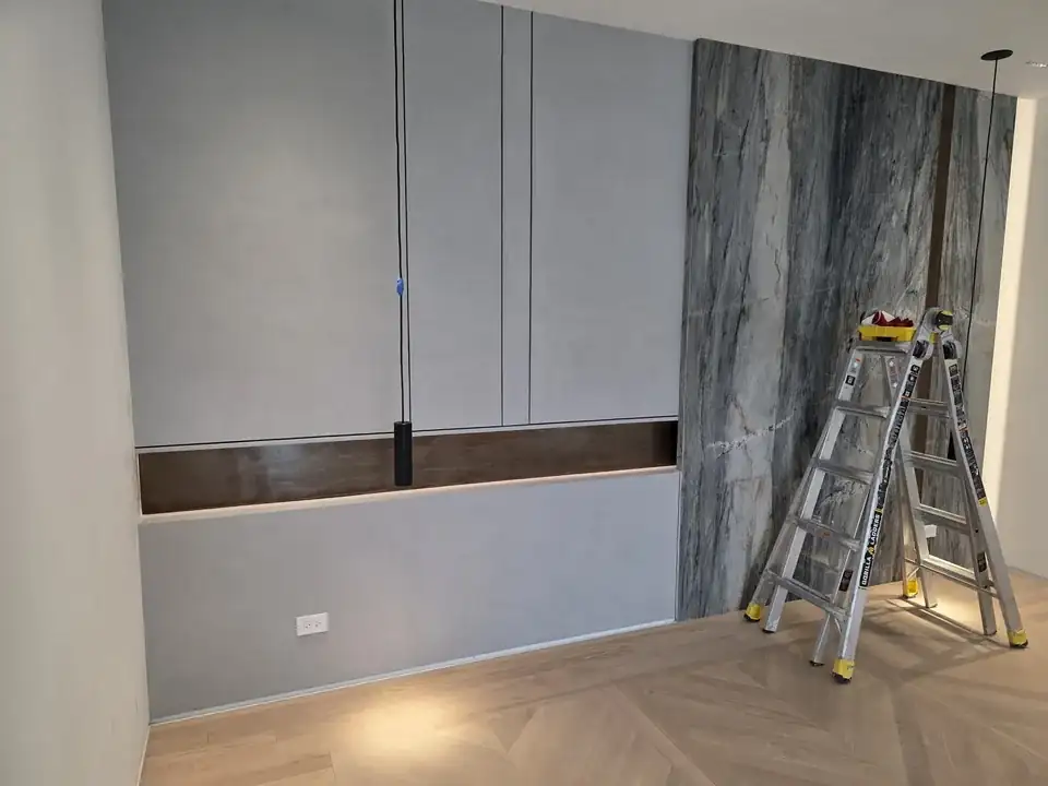 Residence — Microcement & epoxy panels in guest bedroom, Fort Lauderdale, FL